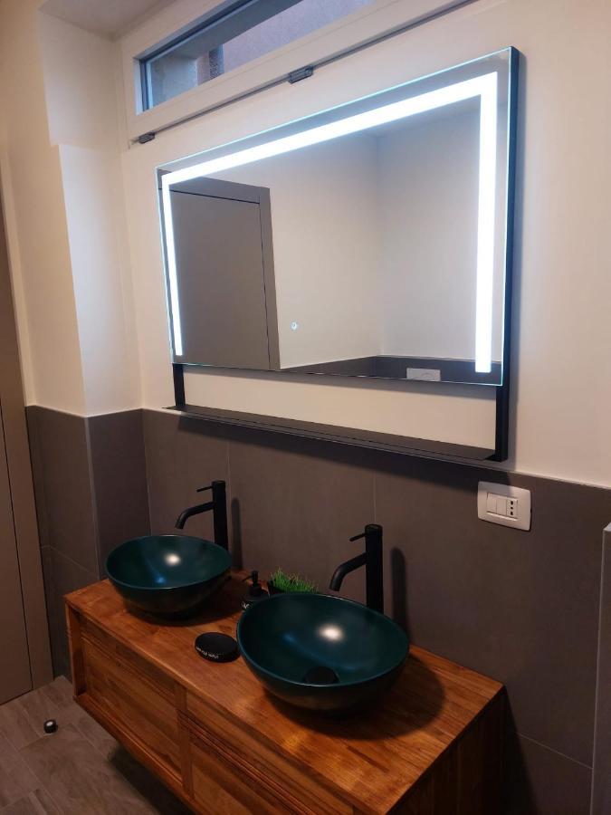 111 Suite Apartment Бергамо Екстер'єр фото